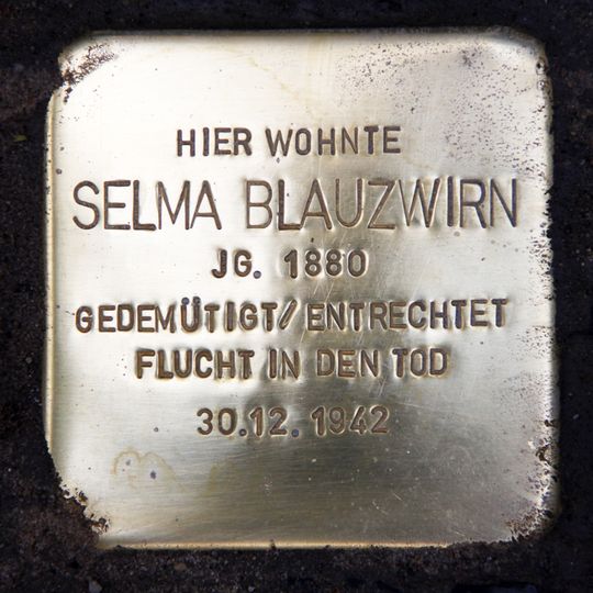 Stolperstein dedicated to Selma Blauzwirn