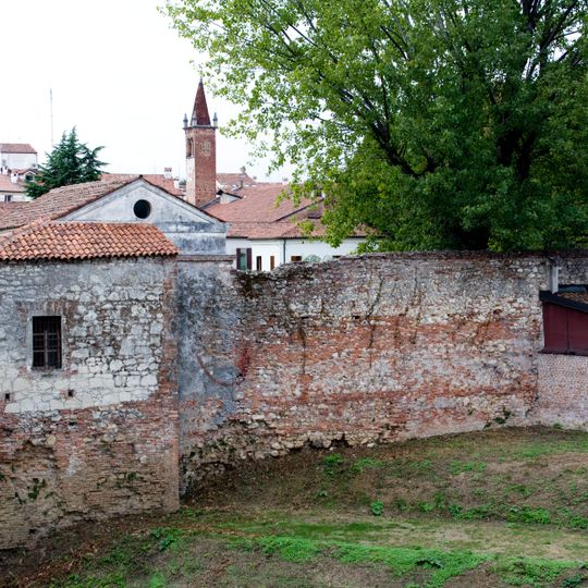 Venetian walls
