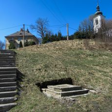 Socha svatého Jana Nepomuckého v Kopřivné u kostela