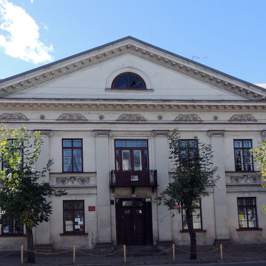 Pałac Schlosserów, Listopadowa 6b w Ozorkowie