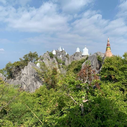 Wat Chaloem Phra Kiat Phrachomklao Rachanusorn