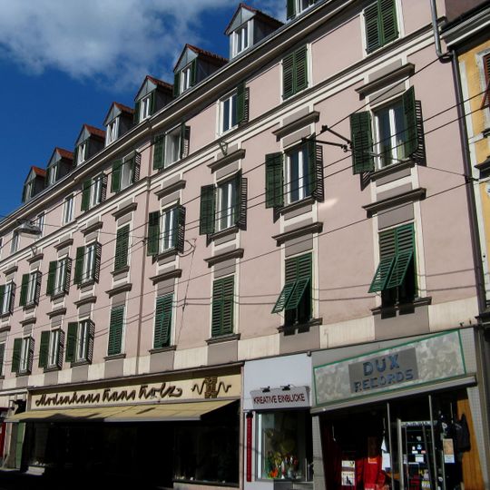 Barmherzige Brüder, Großes Zinshaus