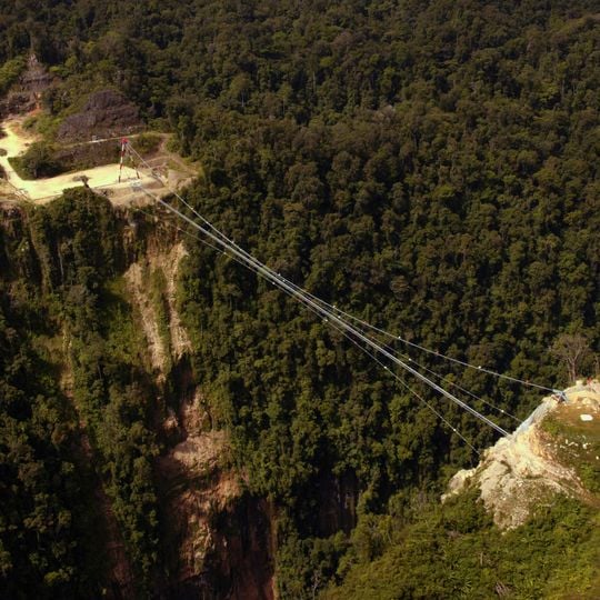 Pont-pipeline des gorges de Hegigio