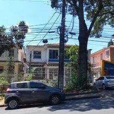Imóvel à Avenida Chateaubriand, nº 322