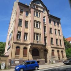 Mietshaus in geschlossener Bebauung konzipiert Wartburgstraße 6
