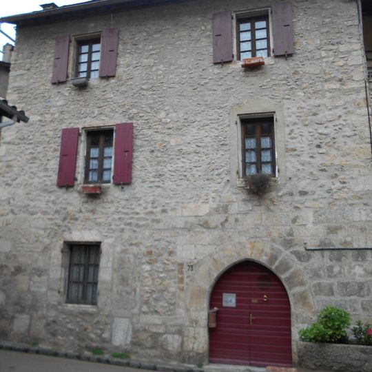 Maison Verges Jacques, angle de la ruelle des Remparts