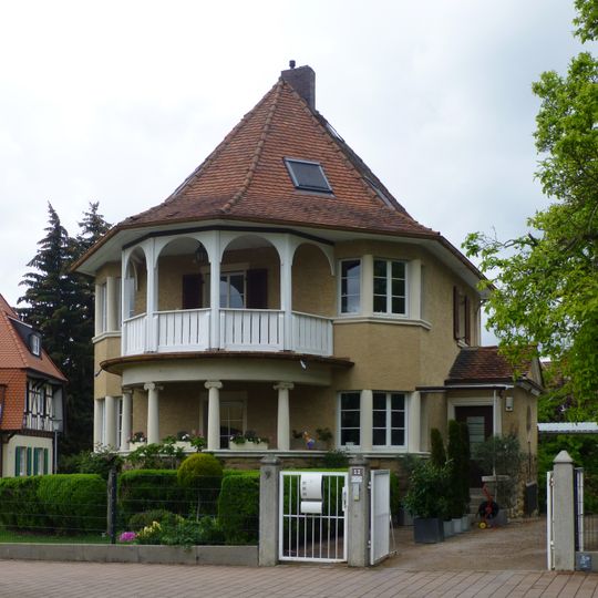 Haus Nibelungenstraße 9