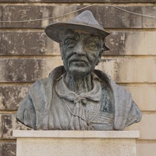 Bust of Robert Baden-Powell, Sliema
