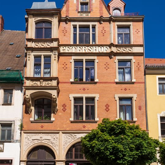 Wohn- und Geschäftshaus Petersstraße 30