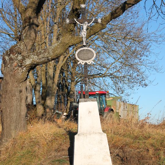 Kříž u cesty do Kváskovic