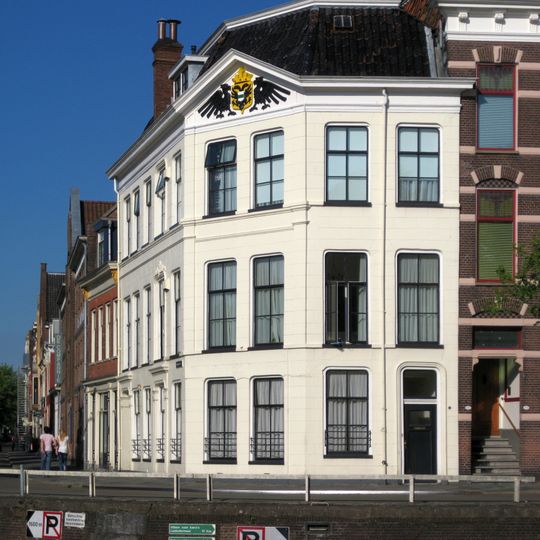 Havenkantoor in sobere eclectische bouwstijl