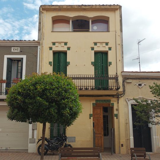 House in passeig del Remei, 8