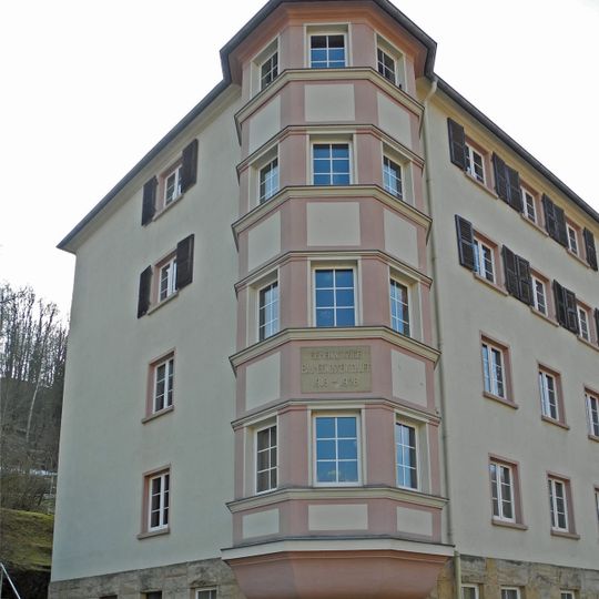 Doppelwohnhaus einer Genossenschafts-Zeile Lindenstraße 1; 1a