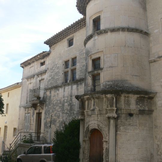 Maison à la tour