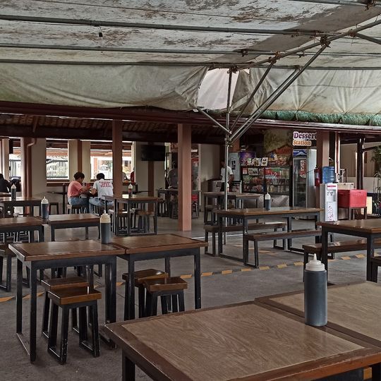 Liam's Lomi House