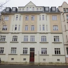 Mietshaus in geschlossener Bebauung Puschkinstraße 7