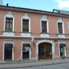 Meštiansky dom s vež. stavbou