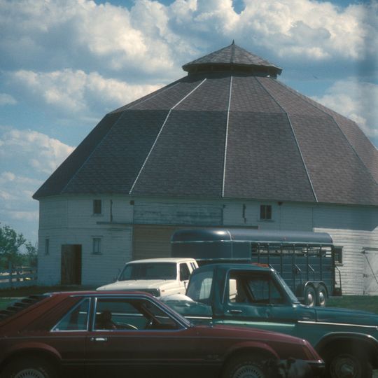 Niels Nielsen Fourteen-Side Barn Farm
