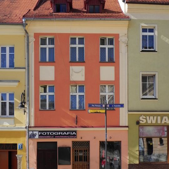 8 Wolności Square in Bystrzyca Kłodzka