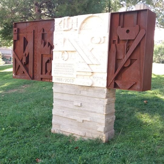 Escultura al Parc de la Font del Gat