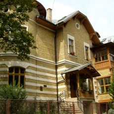 Nájomný dom so záhradou, záhrada