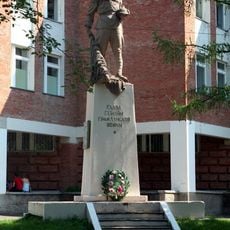 Братская могила красноармейцев Волынского полка, погибших в 1919 году в боях с белогвардейцами (Глазов)