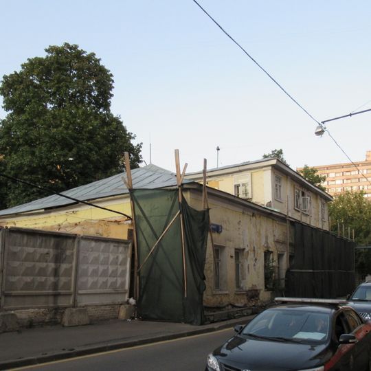 Новокирочный переулок 5, Дом жилой