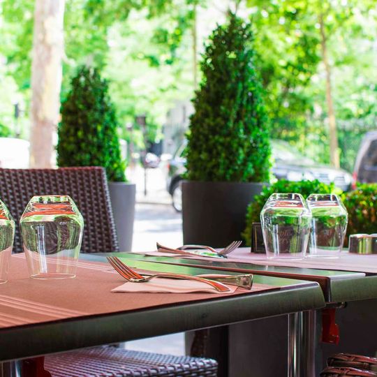 Lyna restaurant