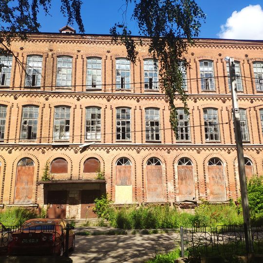 Former dormitory for factory workers in Rodniki