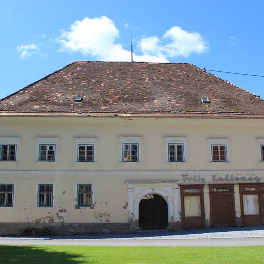 Wohn- und Geschäftshaus, ehem. Platzkrämerhaus