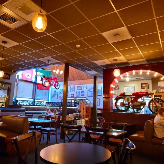 Cafe Veloce