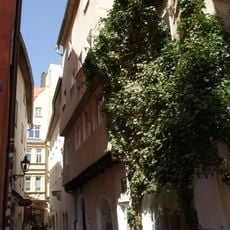 Wohn- und Geschäftshaus