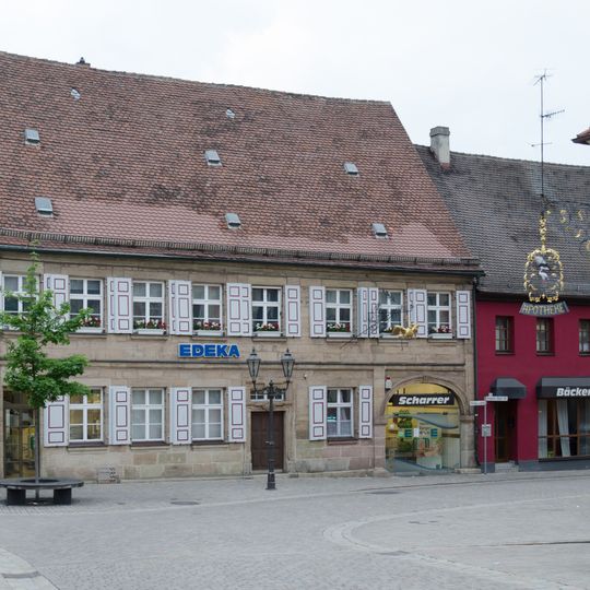 Ehemalige Brauerei, jetzt Wohn- und Geschäftshaus
