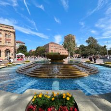 Hahn Plaza