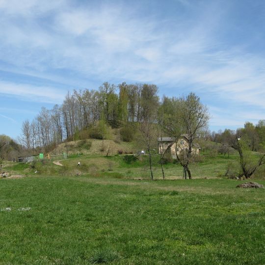 Tanīskalns hillfort