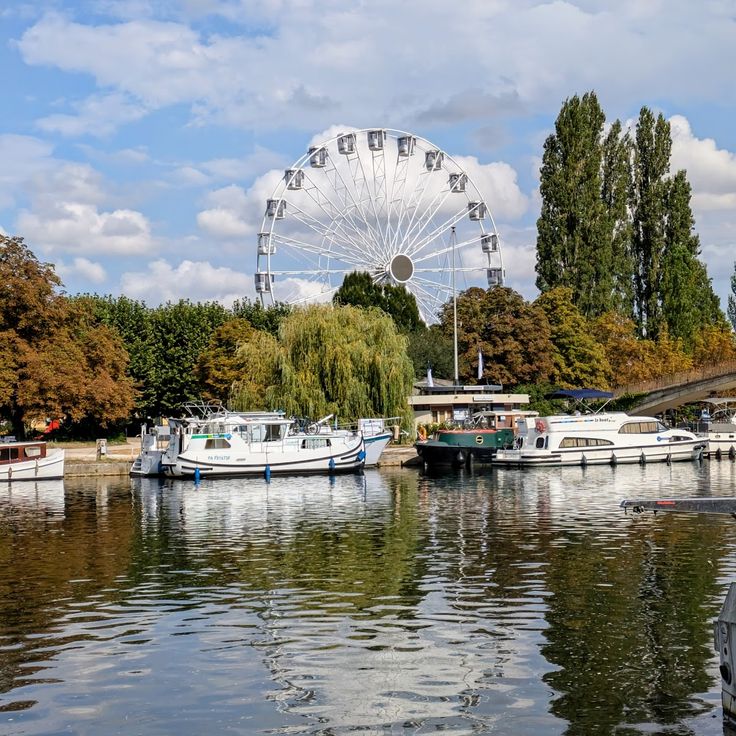 The quays of Auxerre