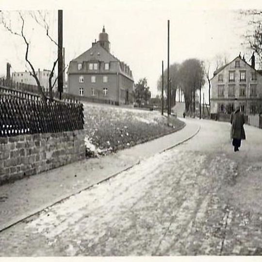 Rathaus in offener Bebauung Geyersdorfer Rathausweg 1