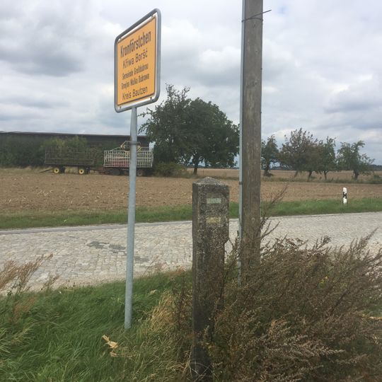 Kronförstchen, Wegestein nach Lubachau