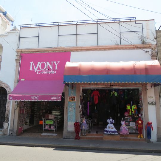 Casa de Morelos y Pavón 516