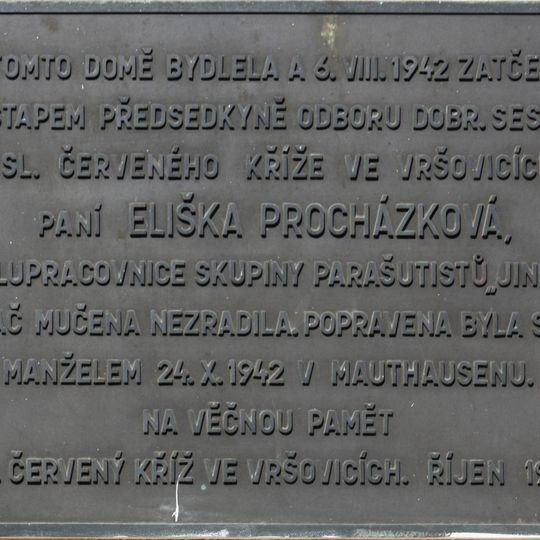 Pamětní deska Elišky Procházkové na domě Kodaňská 559/23 ve Vršovicích