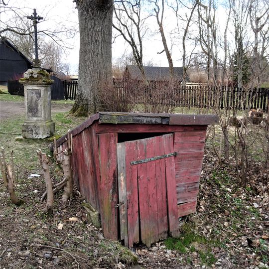 Horní Podluží 54, root cellar