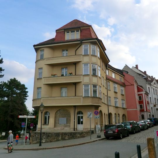 Wohnhaus, zur Neißstraße in geschlossener Bebauung Neißstraße 14, 16