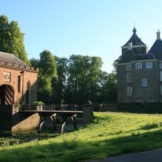 Soelen: poortgebouw