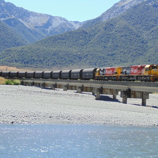 Kiwirail bridge 42