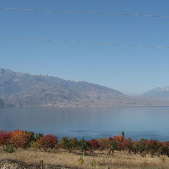 Embalse de Toktogul