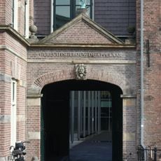 Klokhuisplein 1, Haarlem