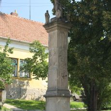 Sloup se sochou Bičování Krista