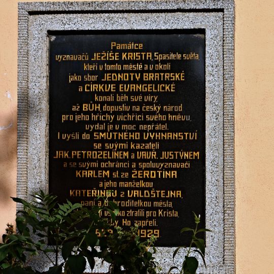 Pamětní deska českých bratří v Třebíči na evangelickém kostele
