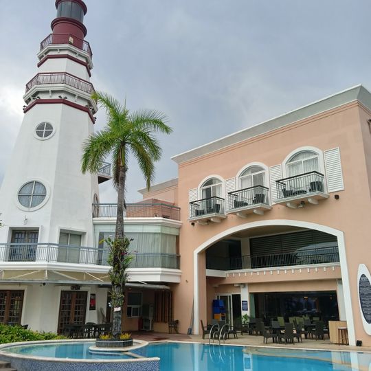 Moonbay Marina Leisure Resort