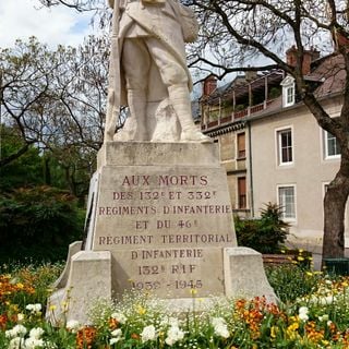 Monument aux morts des 132e - 332e RI et 46eTerritorial à Reims